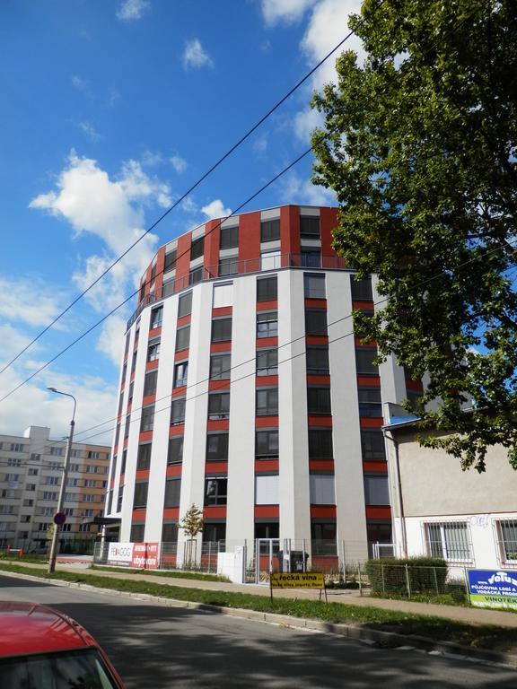 Ubytovací zařízení Koleje Pedagog Ceske Budejovice Exterior foto